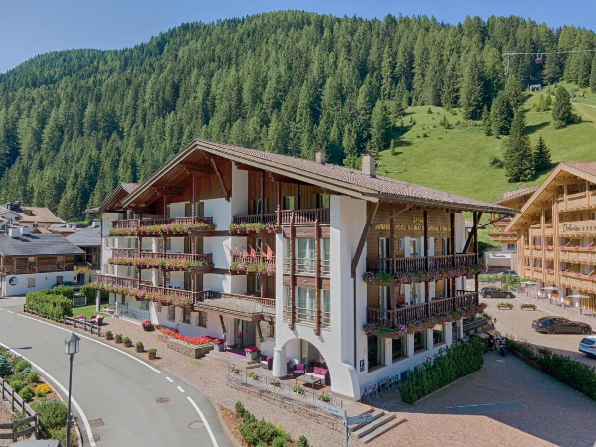 Hotel Genziana Wolkenstein in Gröden Exterior foto