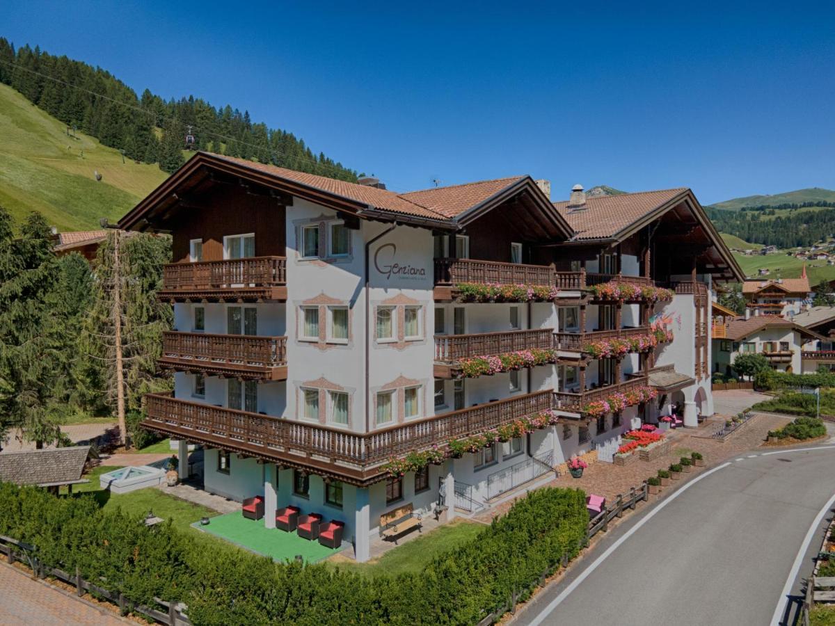 Hotel Genziana Wolkenstein in Gröden Exterior foto